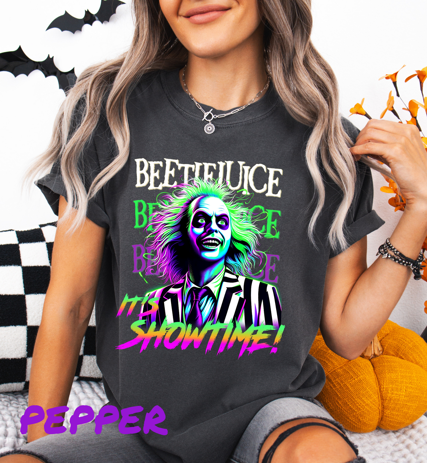 IT'S SHOWTIME BEETLEJUICE GRAPHIC TEE