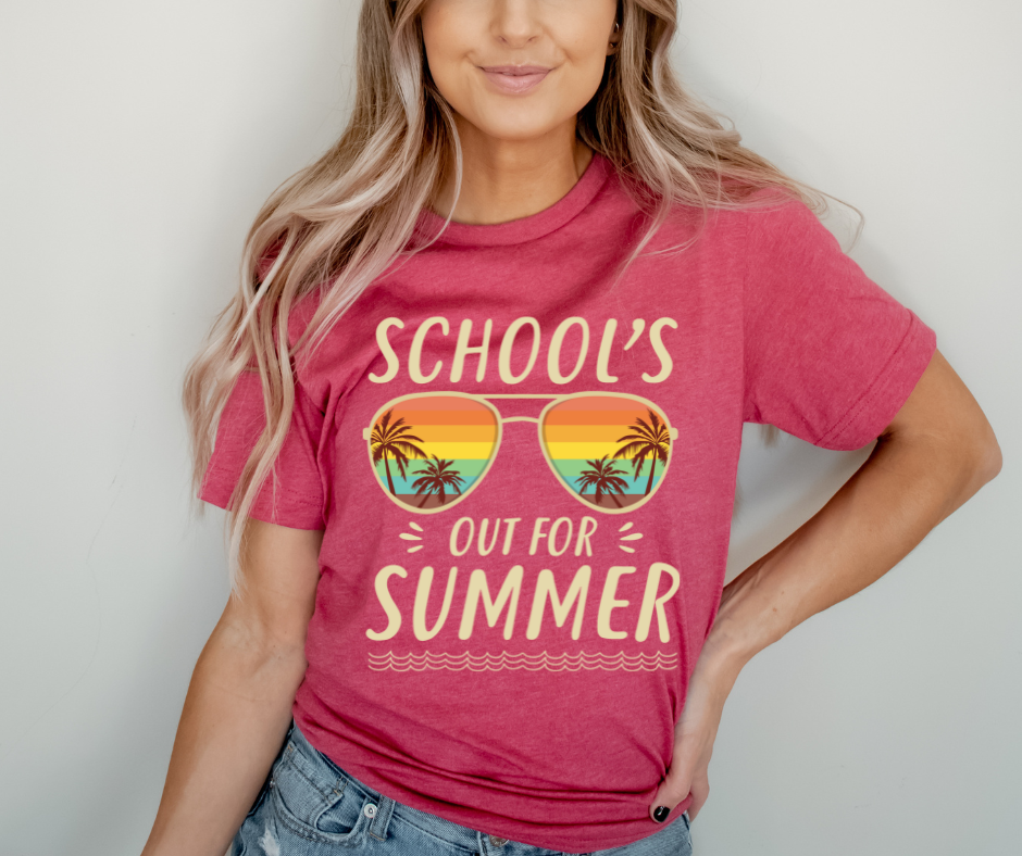 SCHOOLS OUT FOR SUMMER GRAPHIC TEE