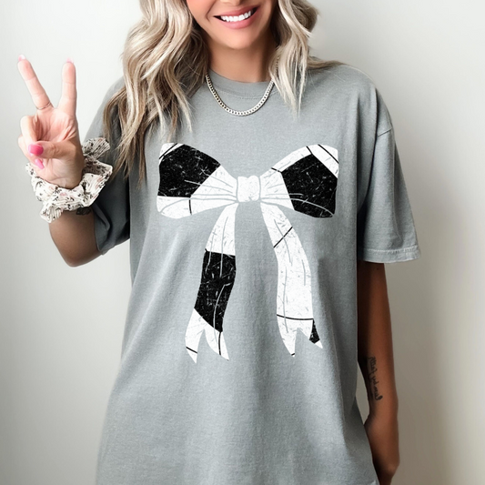 SOCCER BOW GRAPHIC TEE