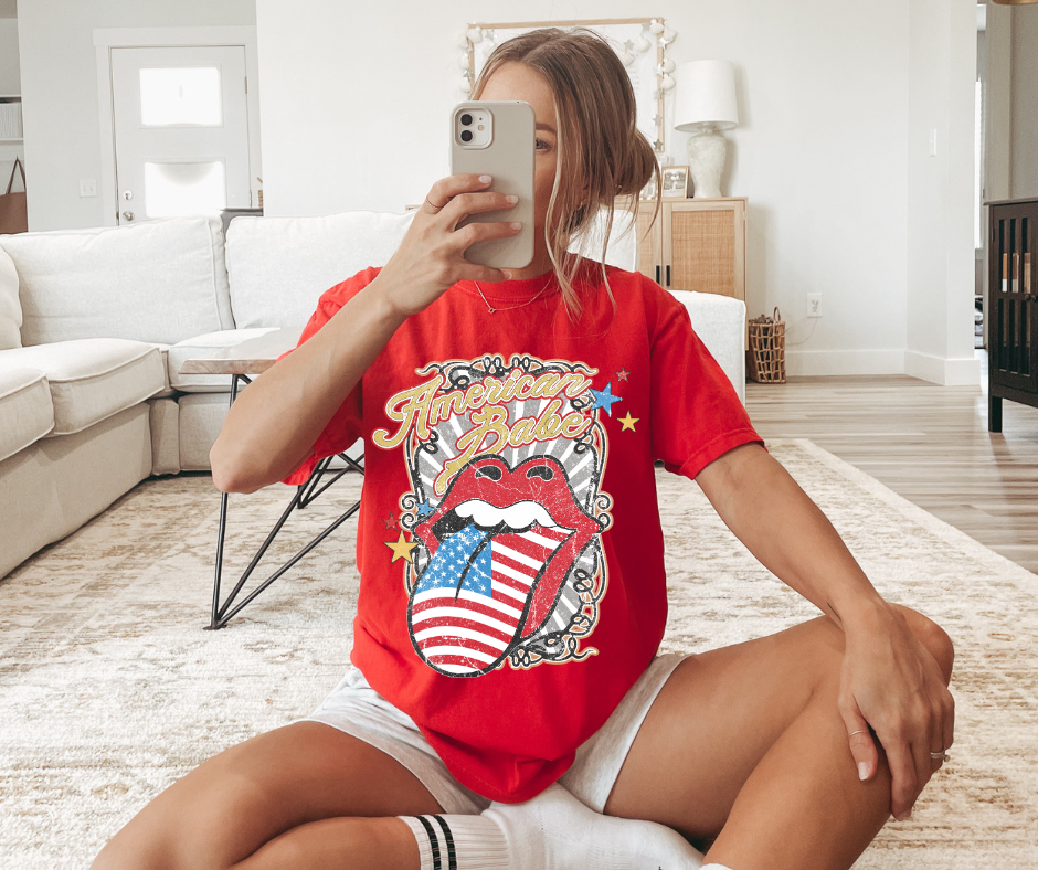 AMERICAN BABE GRAPHIC TEE