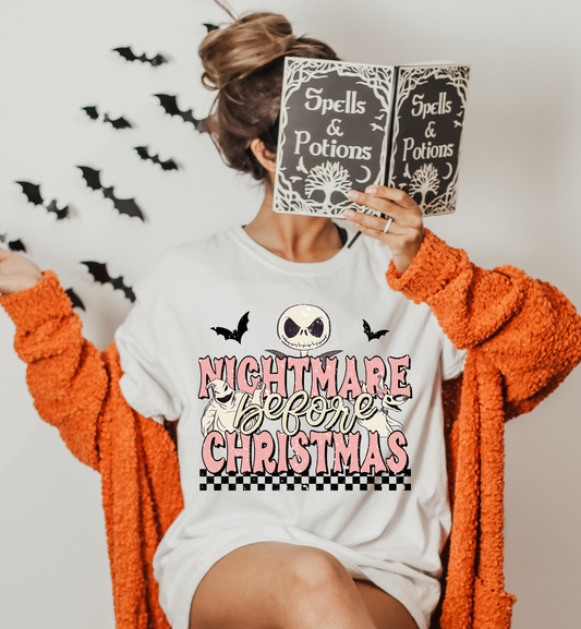 NIGHTMARE BEFORE CHRISTMAS GRAPHIC TEE