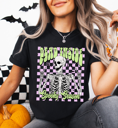 DEAD INSIDE BUT IT'S SPOOKY SEASON GRAPHIC TEE