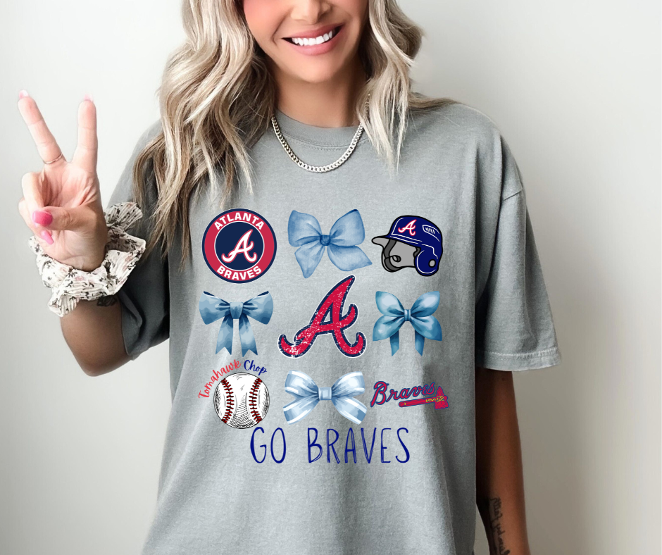 BRAVES COQUETTE GRAPHIC TEE