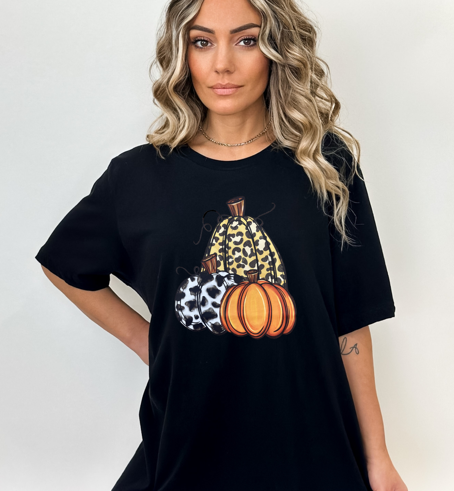 CHEETAH COW PRINT PUMPKIN GRAPHIC TEE