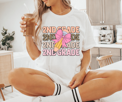 GRADE PENCIL BOW GRAPHIC TEE