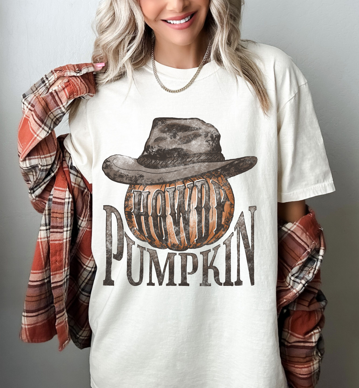 HOWDY PUMPKIN GRAPHIC TEE