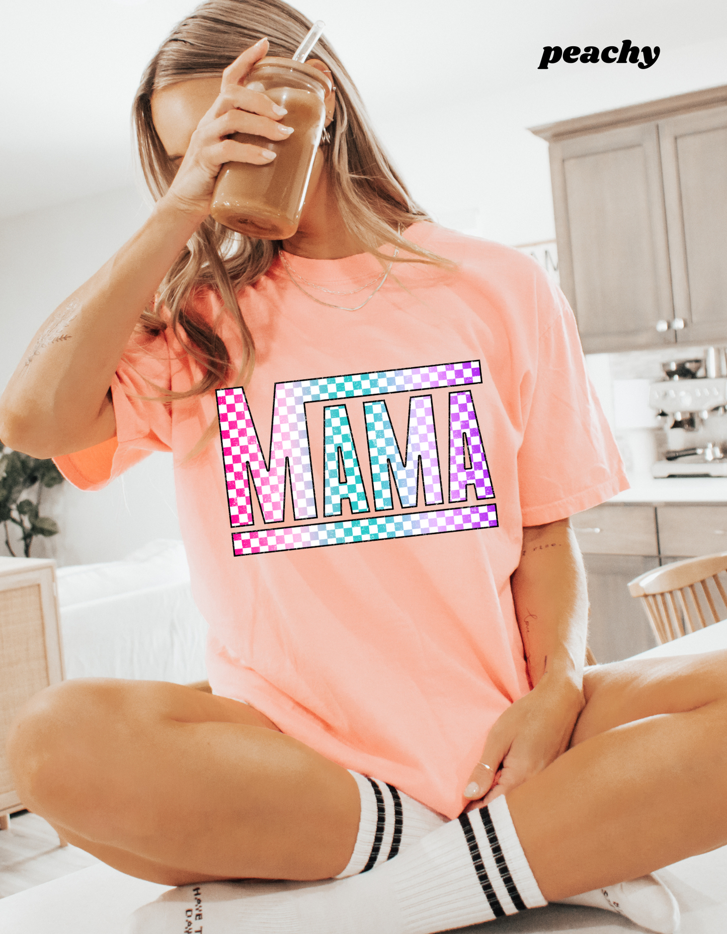 MAMA COLORFUL CHECKERED GRAPHIC TEE