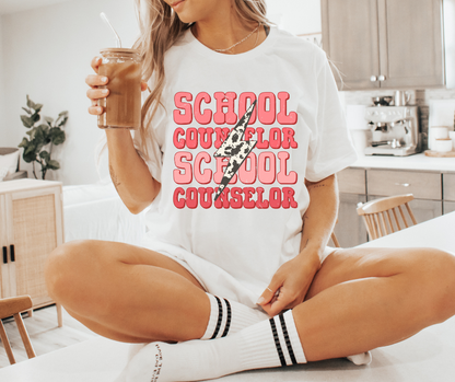 TEACHER COW PRINT GRAPHIC TEE