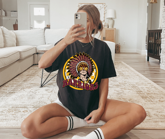 WARRIORS GOLD ROUND CHECKERED GRAPHIC TEE