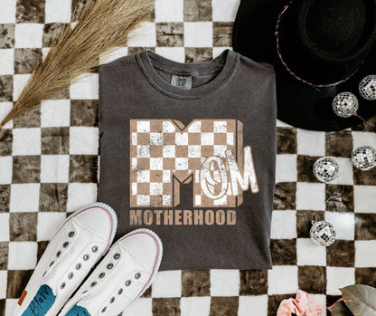 MOTHERHOOD GRAPHIC TEE